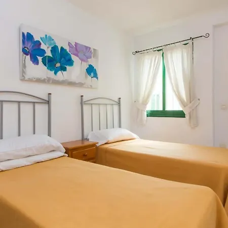 Mare 98 - Two Bed Апартаменты Адехе